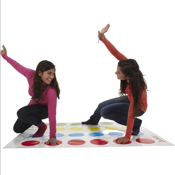 Hasnrow Twister Game for 2+ players. Great condition. - Picture 4 of 4